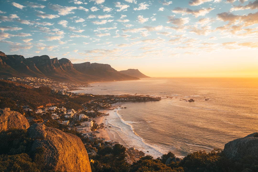 Værmeldinger i Cape Town: En omfattende guide for lokale og reisende